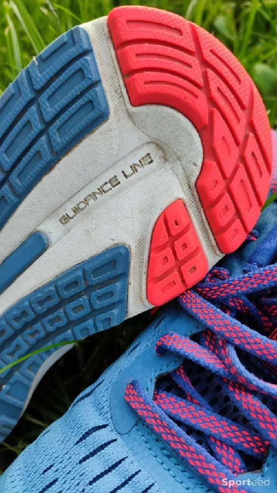 Basket running femme  d'occasion Ajouté le : 21/10/2022