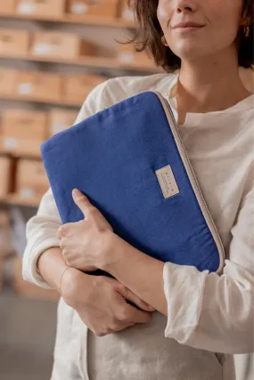 La pochette d'ordinateur bleu