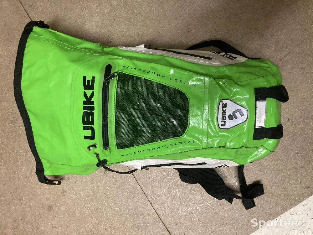 sac moto étanche ubike d'occasion Ajouté le : 16/02/2024