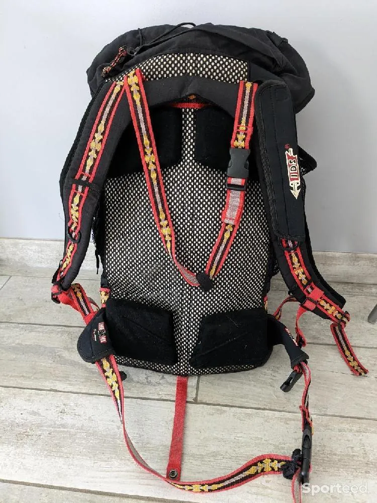 Sac à dos montagne  d'occasion Ajouté le : 28/02/2023
